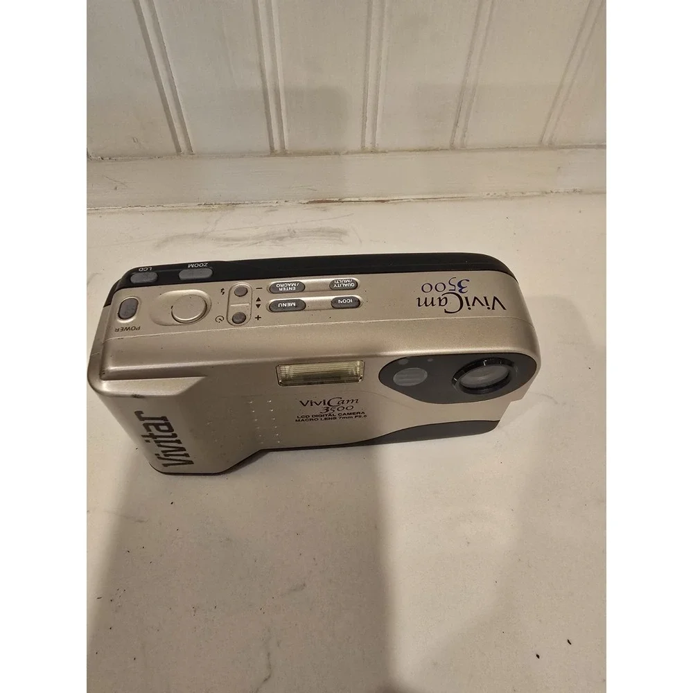 Vintage Vivitar‎ ViviCam 3500 Digital Camera LCD Digital Photography
